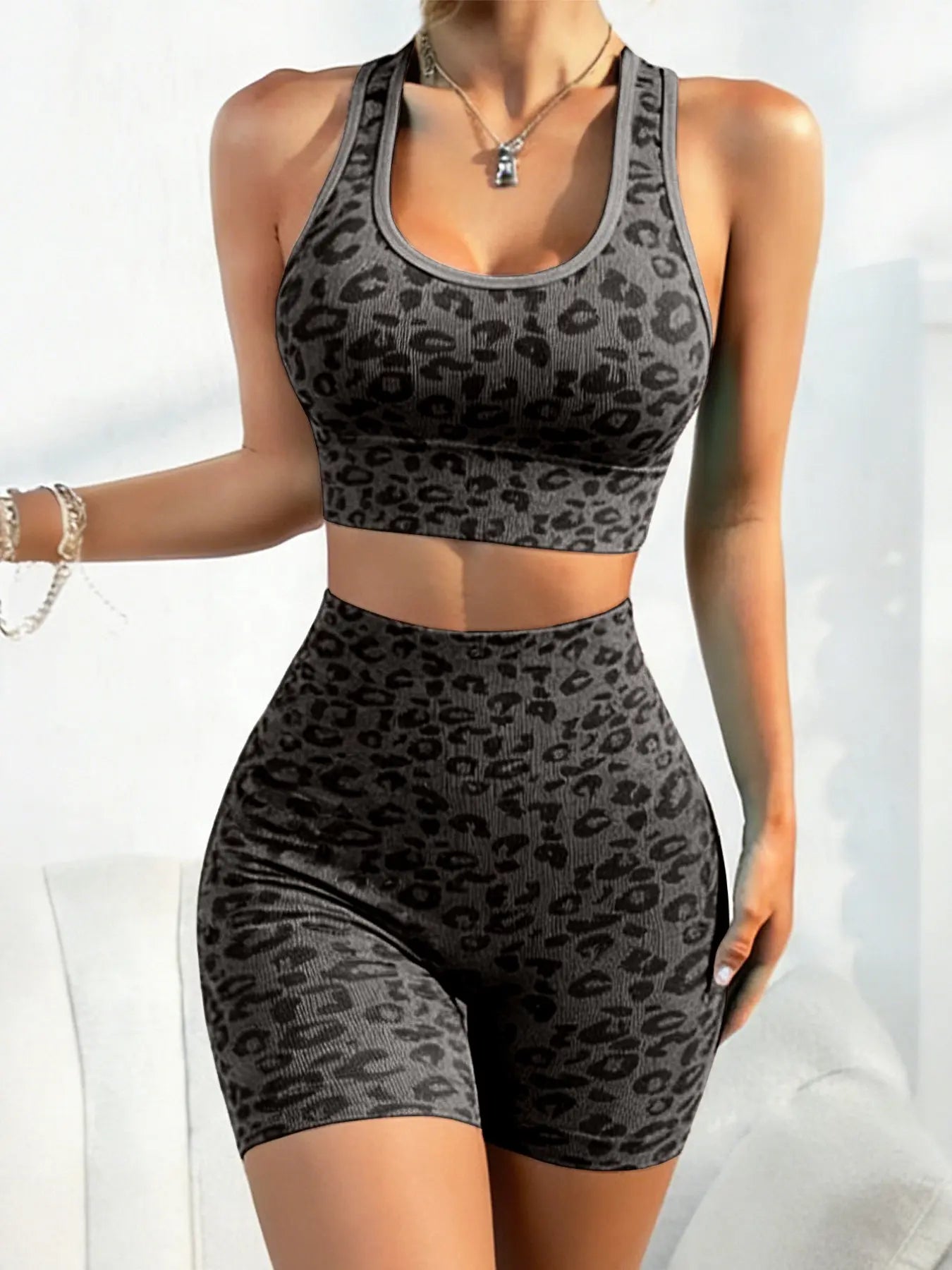 Elevate Your Workout: Women's Solid Color Yoga Set with Butt Lifting Sports Bra & Short Sleeve Tank Top - Perfect for Gym and Daily Wear!